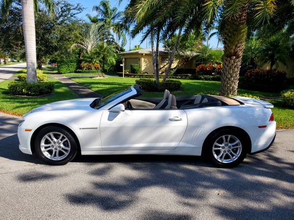 2015 Chevrolet Camaro LT Convertible 1 owner Clean Title for sale in Hollywood, FL – photo 4
