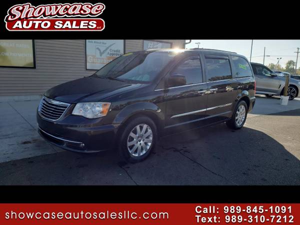 CARGO STORAGE!! 2013 Chrysler Town & Country 4dr Wgn Touring for sale in Chesaning, MI
