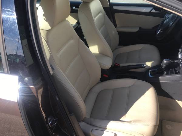 2014 Volkswagen Jetta SE Automatic Heated Leather Sunroof Much... for sale in Watertown, NY – photo 21