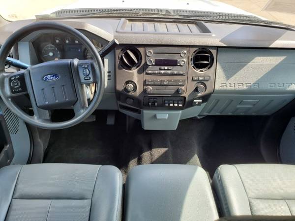 2015 Ford Super Duty F250 4x4 FX4 XLT crew cab Open 9-7 for sale in Harrisonville, MO – photo 6