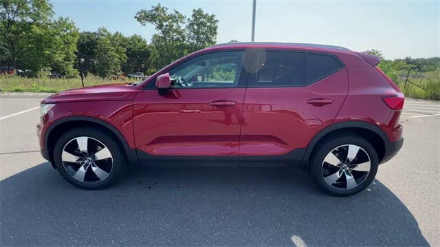 2020 Volvo XC40 T5 Momentum AWD for sale in Chicopee, MA – photo 5