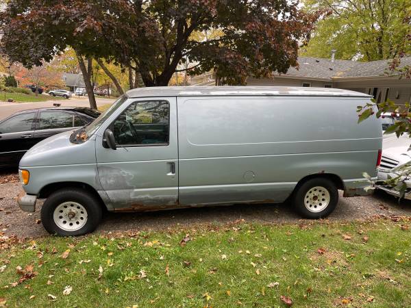 Ford E150 cargo van for sale in Lakeville, MN – photo 2