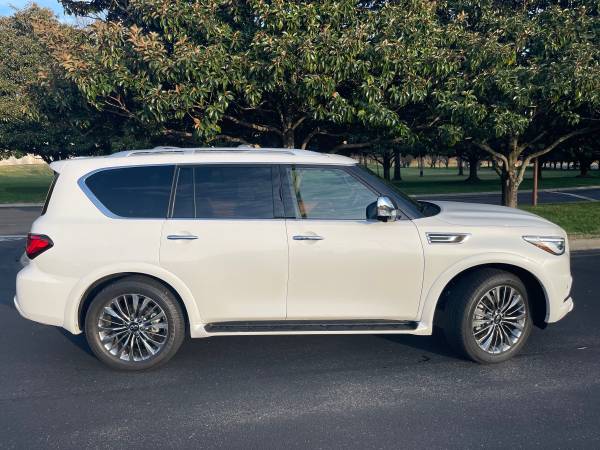 2021 Infiniti QX80 Sensory 4wd - - by dealer - vehicle for sale in Knoxville, TN – photo 2