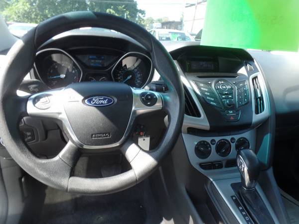2012 Ford Focus SE 4 Dr Sedan for sale in New Cumberland, PA – photo 8