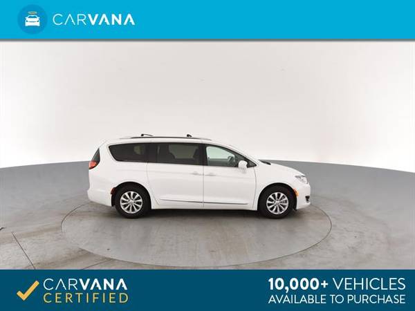 2018 Chrysler Pacifica Touring L Minivan 4D mini-van White - FINANCE for sale in Atlanta, GA – photo 10