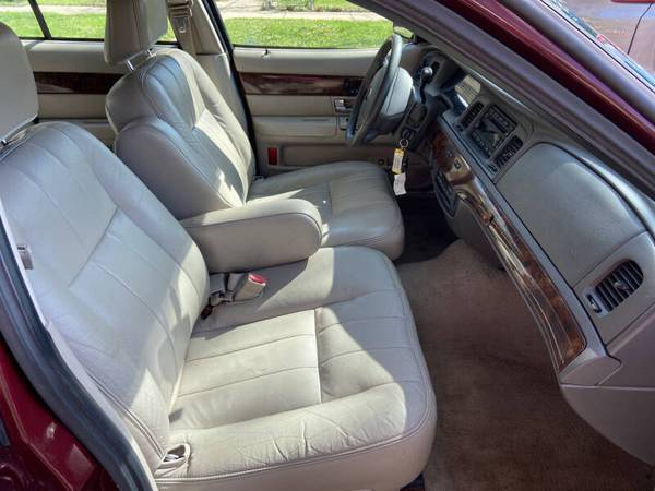 2006 Mercury Grand Marquis LS Ultimate 4dr Sedan for sale in Maywood, IL – photo 11
