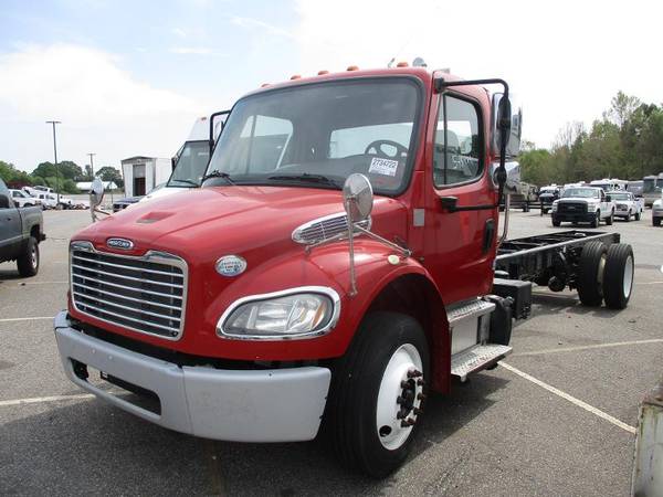 Freightliner M2 106 - - by dealer - vehicle automotive for sale in Miami, FL