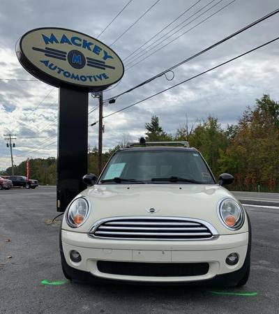 2010 MINI Clubman Base for sale in Round Lake, NY – photo 2