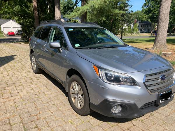 2017 Subaru outback 2 5i Premium Wagon 4D for sale in West Hartford, CT – photo 5