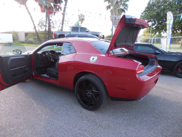 2012 DODGE CHALLENGER SXT AUT CANDY RED,STRIPES SPORTY !!!!! for sale in Brownsville, TX – photo 22