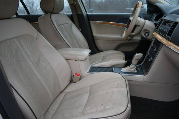 2012 Lincoln MKZ - - by dealer - vehicle for sale in Naugatuck, CT – photo 11