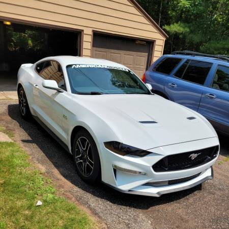 Low Miles, Near Mint 2019 Ford Mustang gt, 5 0 V8 for sale in Marquette, MI