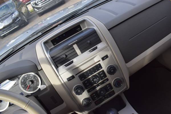 ***2011 FORD ESCAPE XLT-80K MILES*** SUNROOF, USB, AUX!!! for sale in Taylor, MI – photo 14