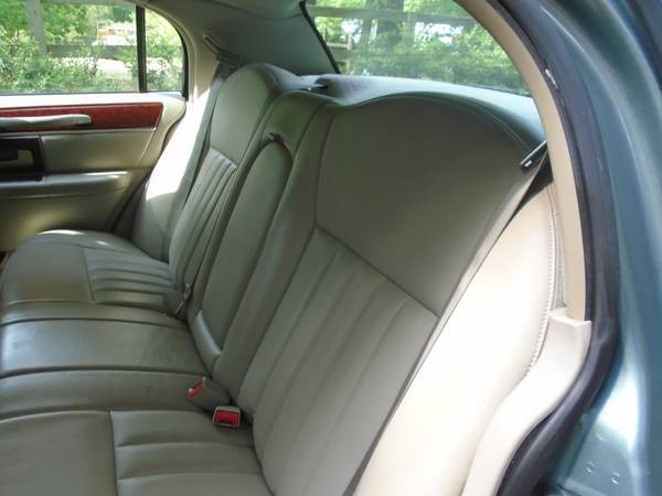 2004 Lincoln Town Car, 63K miles, cln Carfax, 17 serv rcrds new for sale in Matthews, NC – photo 17