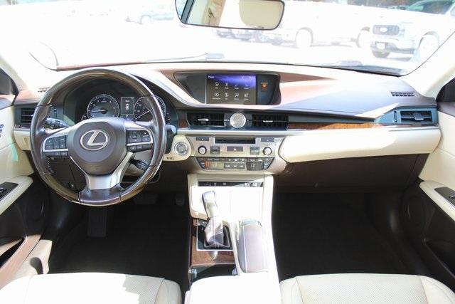 2017 Lexus ES 350 Base for sale in Other, MO – photo 9