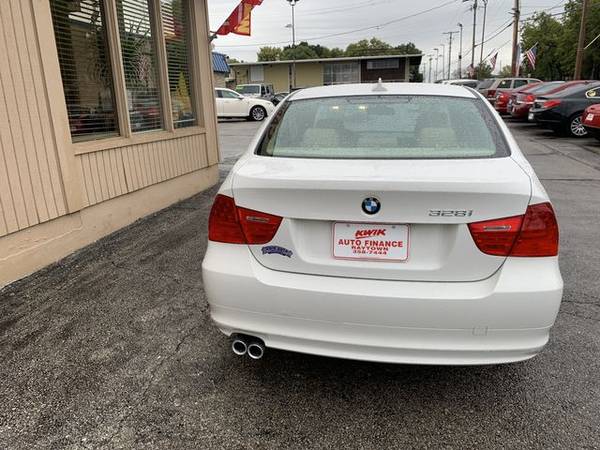 2010 BMW 3-Series 328i xDrive Sedan 4D - - by dealer for sale in Raytown, MO – photo 13
