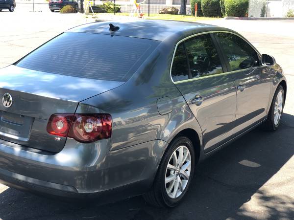 2010 Volkswagen Jetta Only 113k Miles Fully loaded for sale in Albuquerque, NM – photo 4