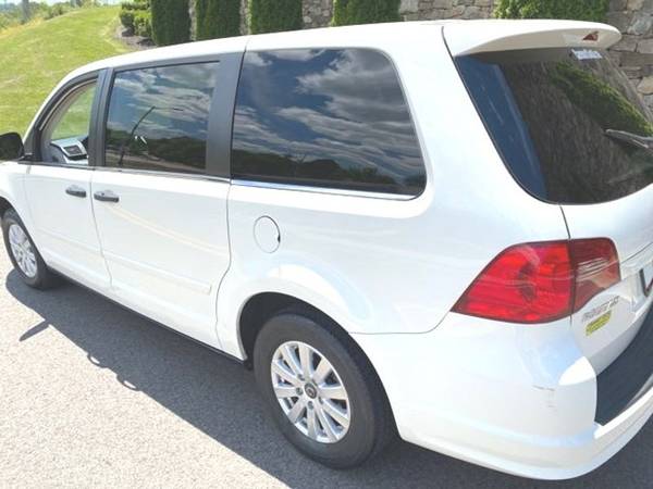 2009 Volkswagen Routan S - - by dealer - vehicle for sale in Knoxville, TN – photo 7