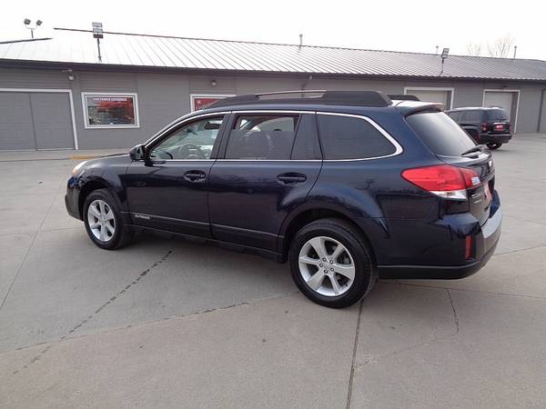 2013 Subaru Outback 4d SUV i Premium CVT - - by dealer for sale in Marion, IA – photo 8