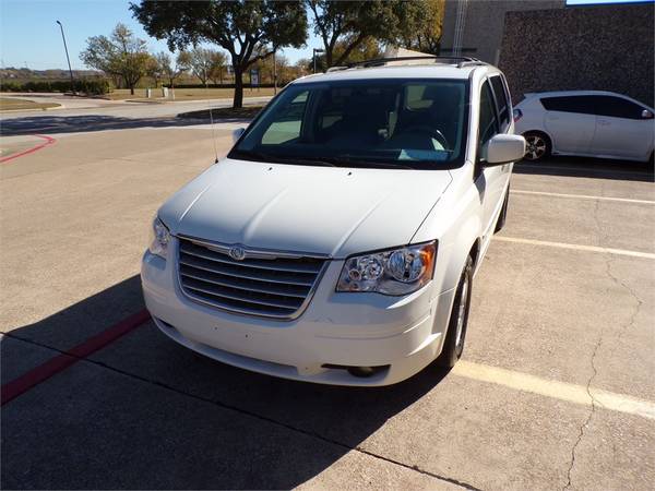 CHRYSLER TOWN & COUNTRY REAR MANUAL RAMP HANDICAPPED WHEELCHAIR VAN... for sale in Irving, AR – photo 4