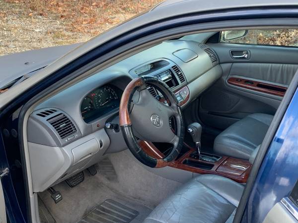 2004 Toyota Camry XLE - cars & trucks - by owner - vehicle... for sale in Lynn, MA – photo 4