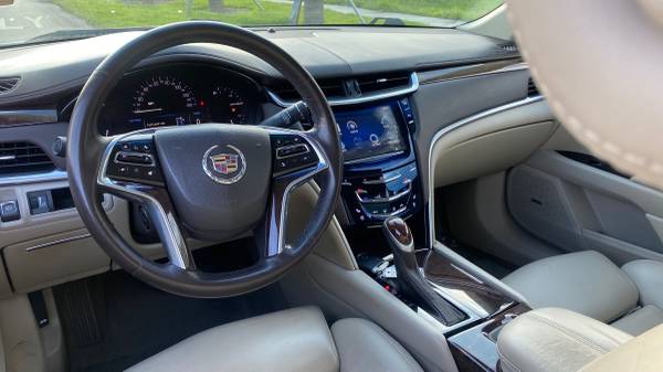 2013 CADILLAC XTS - - by dealer - vehicle automotive for sale in Miami, FL – photo 2