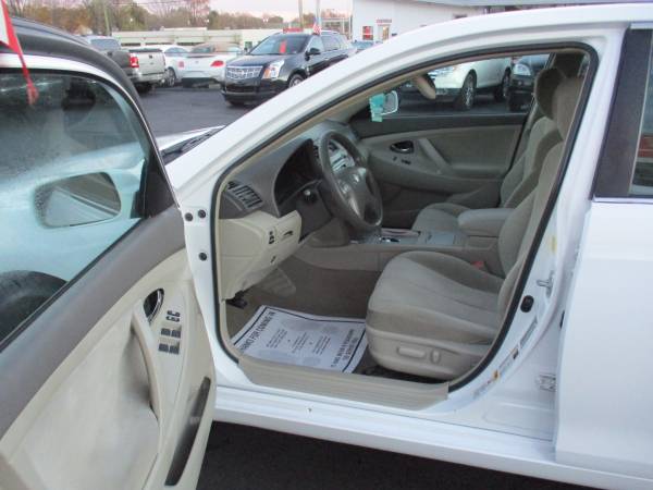 2011 Toyota CAMRY LE WOW IMMACULATE CONDITIONS PLUS 90 DAYS WARRANTY for sale in Roanoke, VA – photo 10