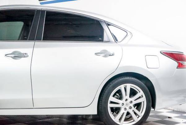 2015 Nissan Altima Meet our 2015 Altima 3.5 SL Sedan shown off i... for sale in Dallas, TX – photo 6