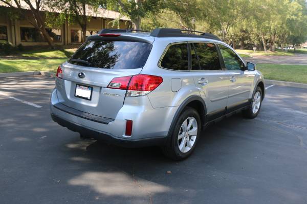 2014 Subaru Outback 2.5i Premium with hitch for sale in Sacramento , CA – photo 7