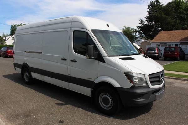 2015 MERCEDES SPRINTER 2500 170 WB CARGO DIESEL VAN WE FINANCE ALL!!! for sale in Uniondale, NY – photo 8