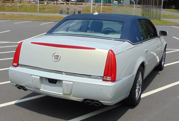 2009 Cadillac DTS - cars & trucks - by dealer - vehicle automotive... for sale in Waterbury, CT – photo 10