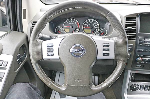 2011 Nissan Pathfinder 4WD 4dr V6 Silver - - by dealer for sale in Hooksett, NH – photo 13