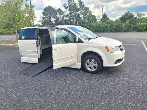 2012 Dodge Caravan VMI Handicap Wheelchair Van In-floor ramp for sale in Charlotte, NC – photo 9