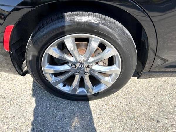 2018 Chrysler 300 Touring - EVERYBODY RIDES! - - by for sale in Metairie, LA – photo 18