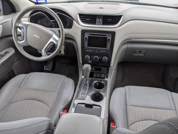 2015 Chevy Traverse Seats 8 ppl nice suv - cars & trucks - by dealer... for sale in Danville, AR – photo 9