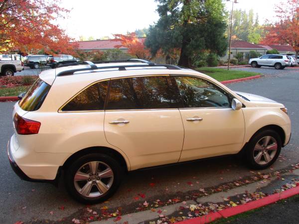 2010 Acura MDX Tech 4WD- Navigation, LOW MILES, Rear Cam..WOW! for sale in Kirkland, WA – photo 4