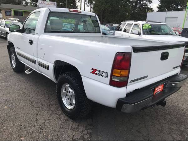 2000 Chevrolet Silverado 1500 LS Reg. Cab Short Bed 4WD for sale in Eugene, OR – photo 7