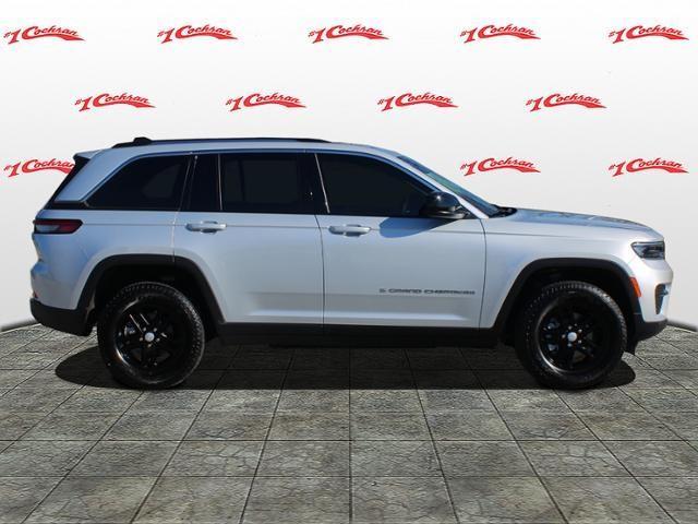2022 Jeep Grand Cherokee Laredo for sale in Other, PA – photo 2