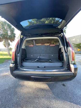 2015 Cadillac Escalade - - by dealer - vehicle for sale in Margate, FL – photo 5