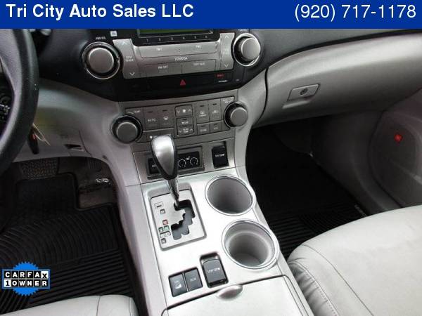 2009 Toyota Highlander Sport AWD 4dr SUV Family owned since 1971 for sale in MENASHA, WI – photo 13