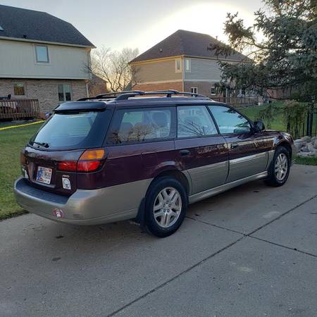 2000 (not 2020) Subaru Outback - cars & trucks - by owner - vehicle... for sale in Carmel, IN – photo 4
