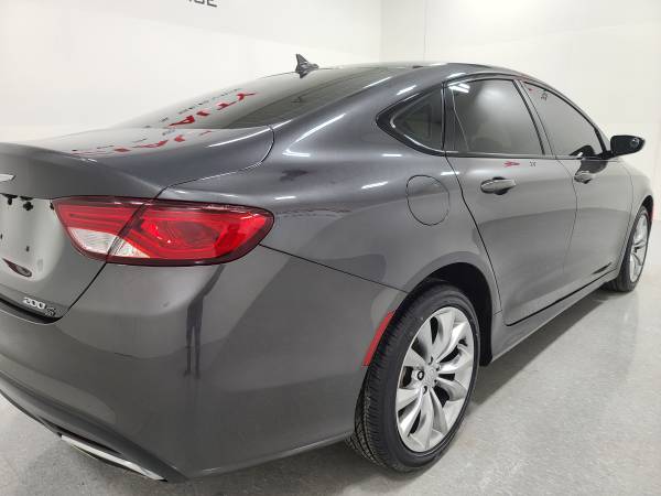 2015 Chrysler 200 S! AWD! Nav! Backup Cam! Heated Seats! Remote... for sale in Suamico, WI – photo 23
