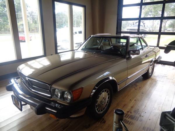 1988 *Mercedes-Benz* *560* *SL* Gold for sale in Ocala, FL – photo 3