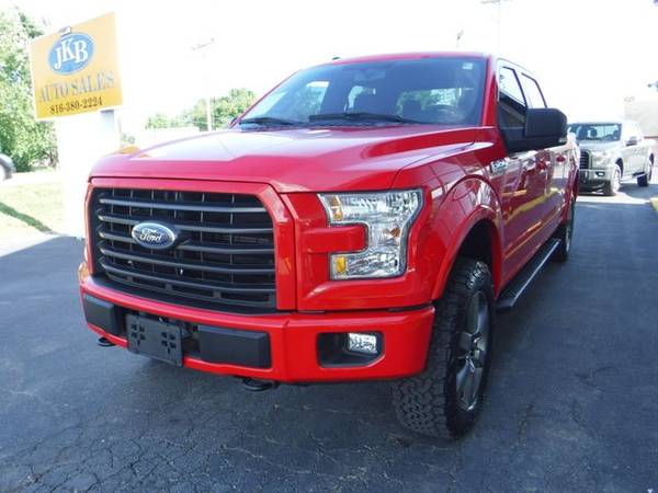 2016 Ford F150 SuperCrew Cab 4WD XLT Pickup 4D 6 1/2 ft Trades Welcome for sale in Harrisonville, MO – photo 3
