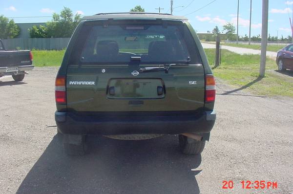 1998 Nissan Pathfinder SE for sale in CHADRON NE, SD – photo 4