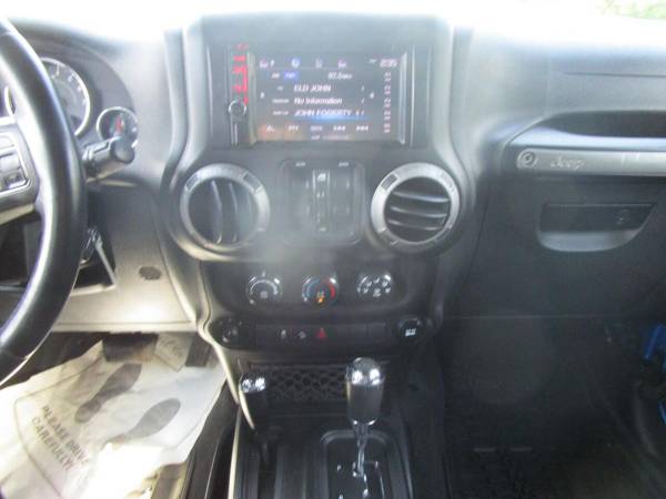 2015 Jeep Wrangler Unlimited Sport 4x4 4dr SUV - - by for sale in Norman, TX – photo 23