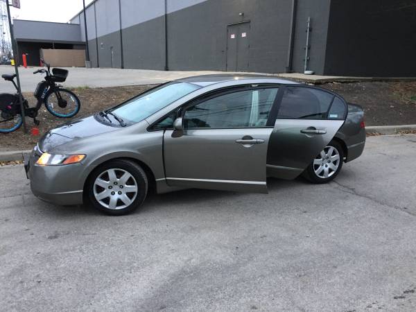 2006 Honda Civic civic - cars & trucks - by owner - vehicle... for sale in Evanston, IL – photo 8