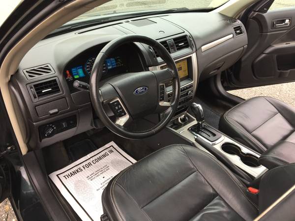 2010 Ford Fusion 4 Cylinder Hybrid Fully Loaded W/ Navigation system for sale in East Boston, MA – photo 12