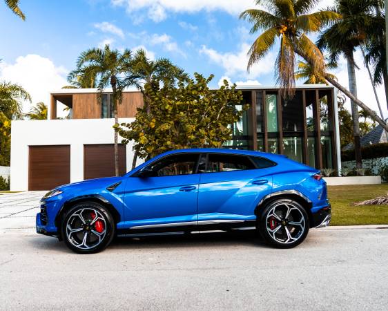 2019 Lamborghini Urus new condition only $260k for sale in Woodland Hills, CA – photo 4