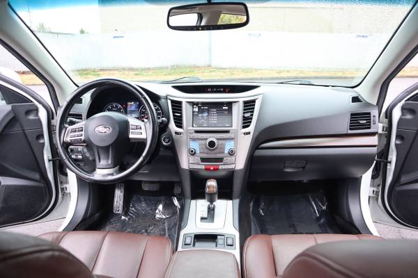 2013 Subaru Outback Limited - LEATHER / MOONROOF / 1 OWNER / LOW... for sale in Beaverton, OR – photo 10